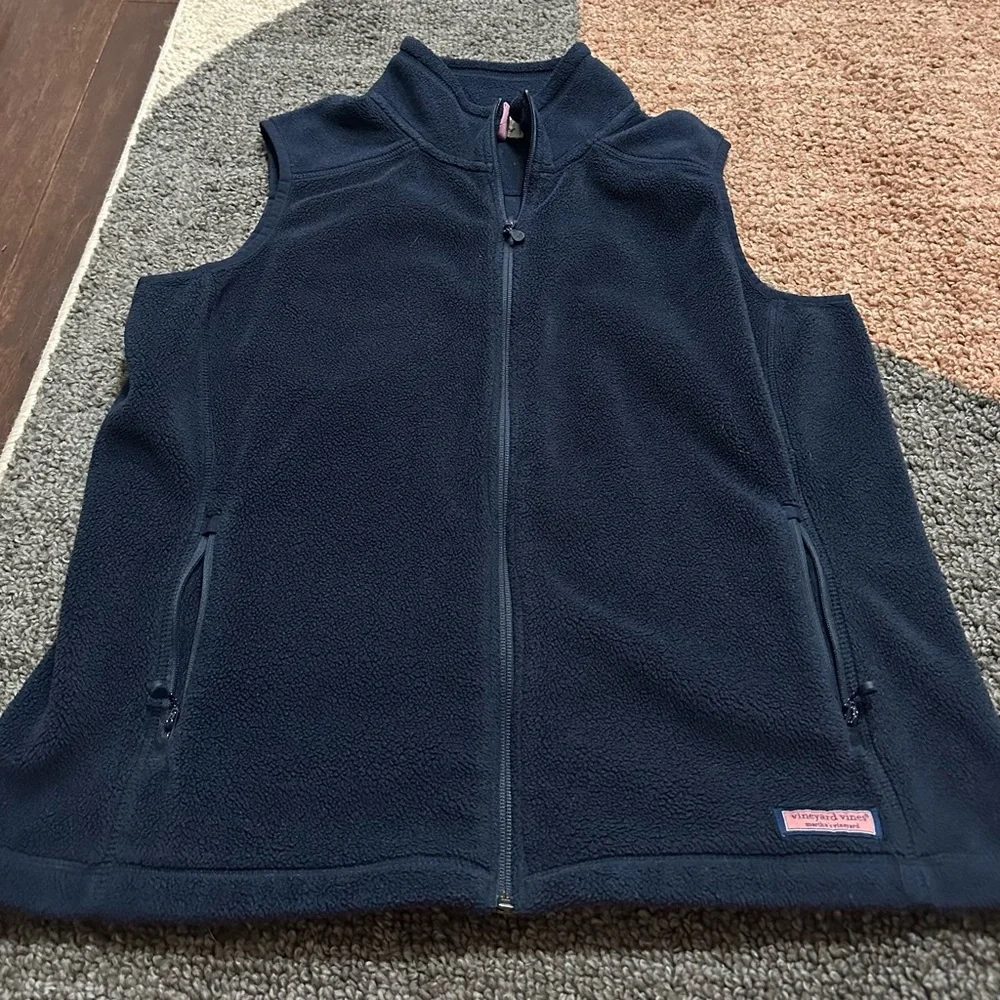 Vineyard Vines Martha’s Vineyard Westerly Navy Blue Fleece Vest Size L - Picture 2 of 6